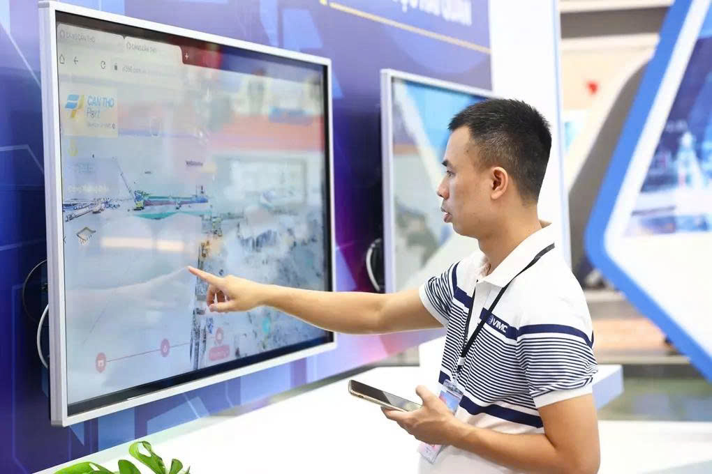 Nhiều hoạt động hưởng ứng Ngày Chuyển đổi số Quốc gia