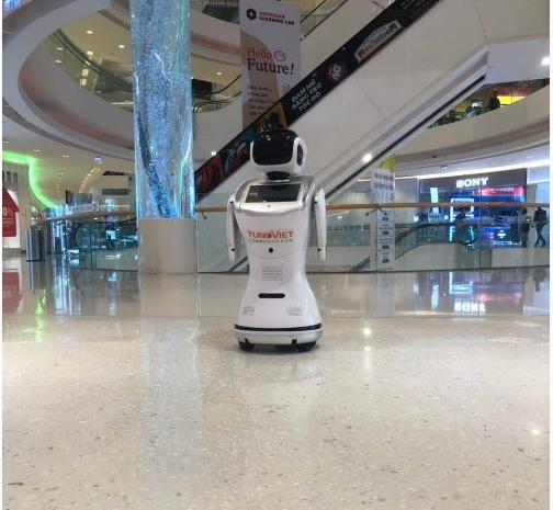 Robot sanbot mang đến điều  kỳ diệu trong gia đình của bạn