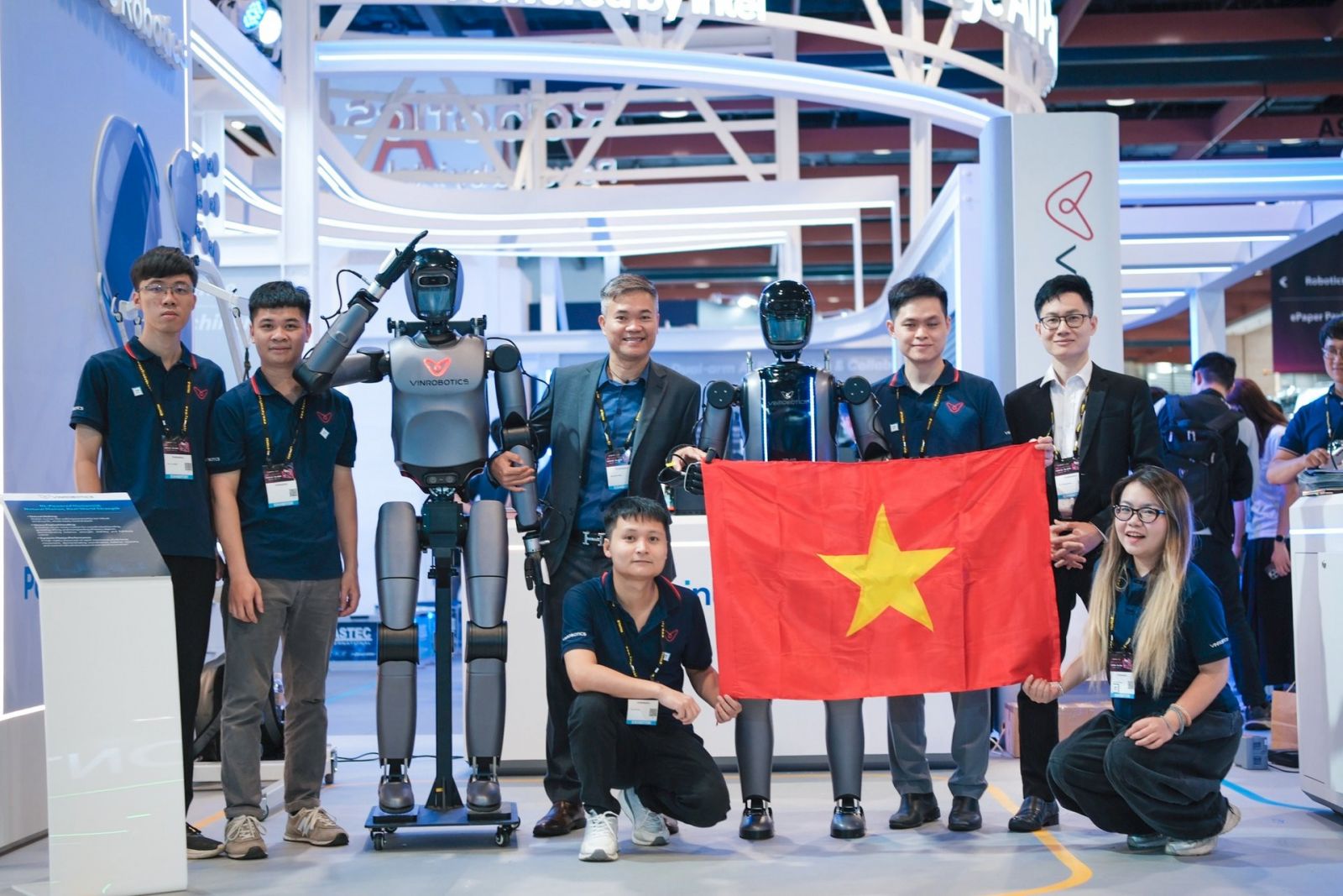 VinRobotics lần đầu trình diễn người máy 'make in Vietnam' tại triển lãm quốc tế